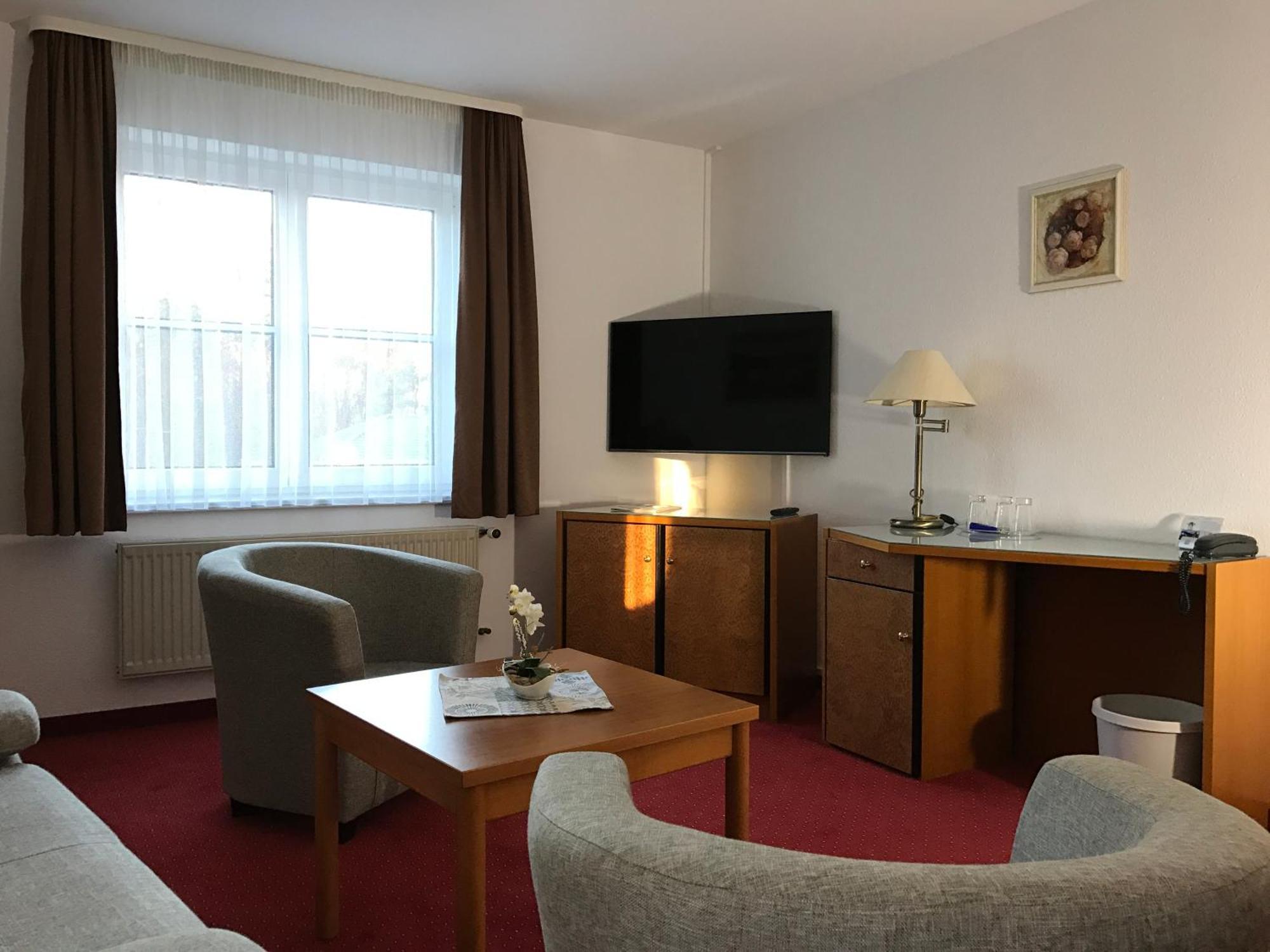 Gut-Hotel Pommernhotel Barth Exteriör bild